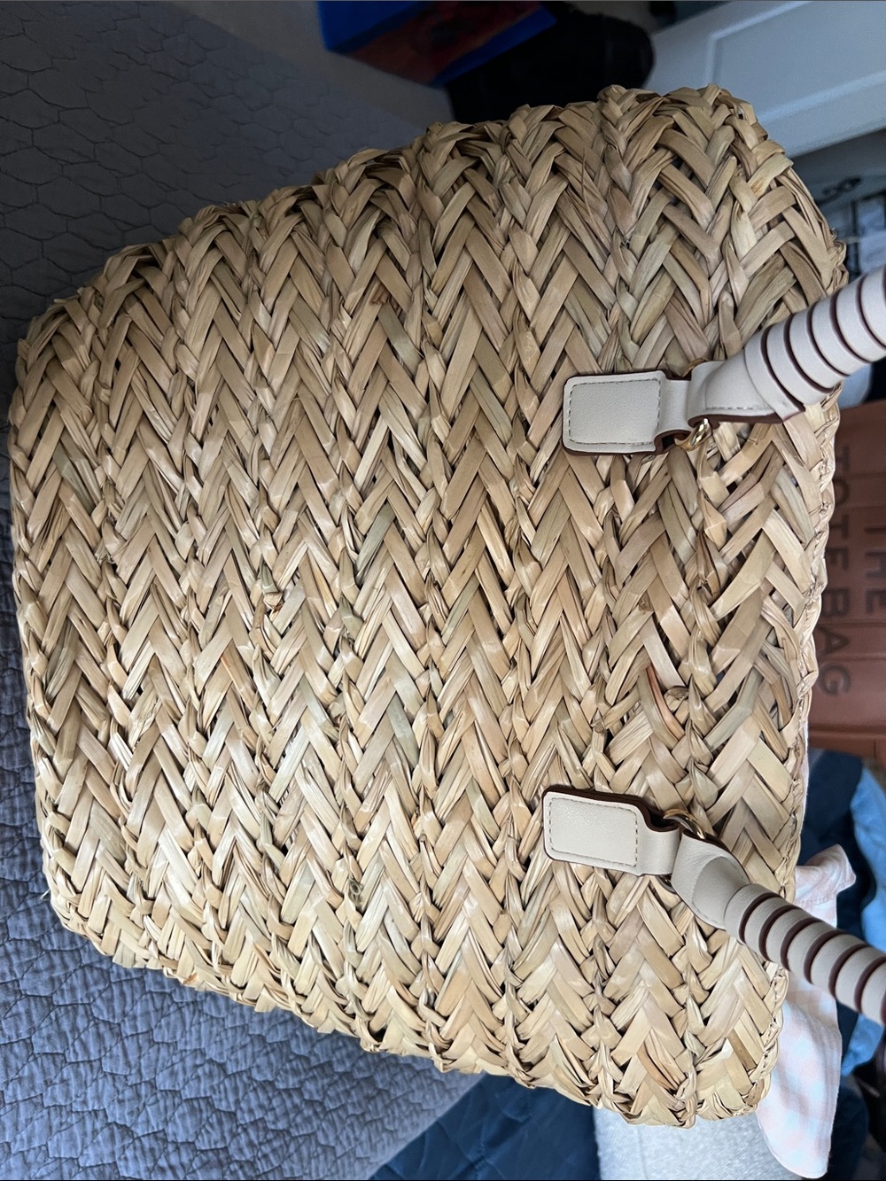 Poppy & Peonies straw tote with wrapped handles - Picture 9 of 13